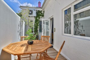 Departamento (2 Bedrooms) | Terraza o patio