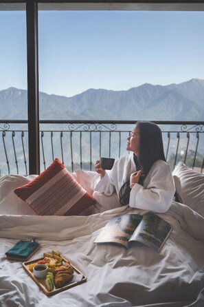 Room service - dining