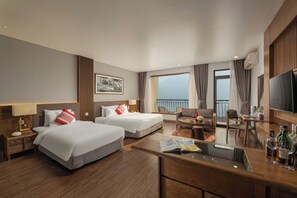 Dobbelt- eller tomannsrom – premium, balkong, fjellutsikt (Free Afternoon Tea) | Sengetøy av topp kvalitet og memory foam-senger