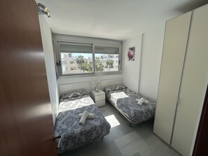 1 bedroom, iron/ironing board, bed sheets