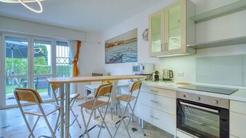 Microwave, oven, stovetop