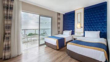 Free minibar, in-room safe, bed sheets