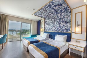 Family Room | 免費迷你吧、客房內保險箱、床單