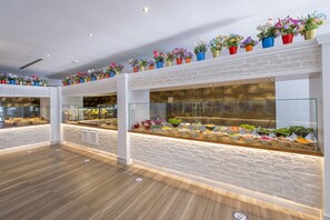 Free daily buffet breakfast - Utopia Beach Club (Alanya)