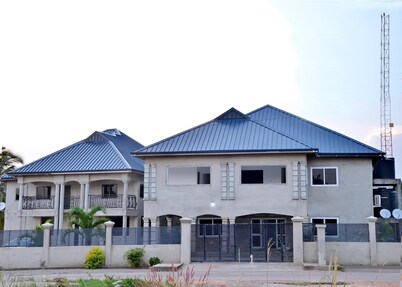 Classy Hotel in Quite environment