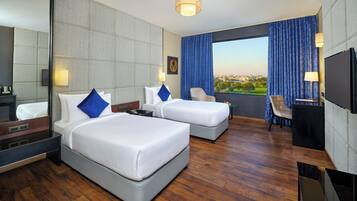 Deluxe Room, 2 Single Beds (DELUXE TWIN) | In-room safe, laptop workspace, soundproofing, iron/ironing board