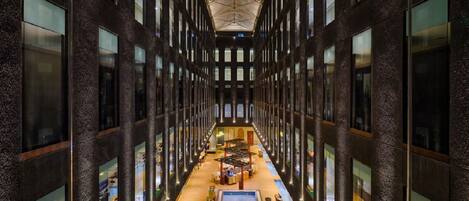 Habitación Deluxe, 1 cama King size, vista a la alberca (Premium King) | Vista al patio