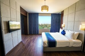 In-room safe, individually furnished, laptop workspace, soundproofing - Essentia Luxury Hotel Indore (Indore)
