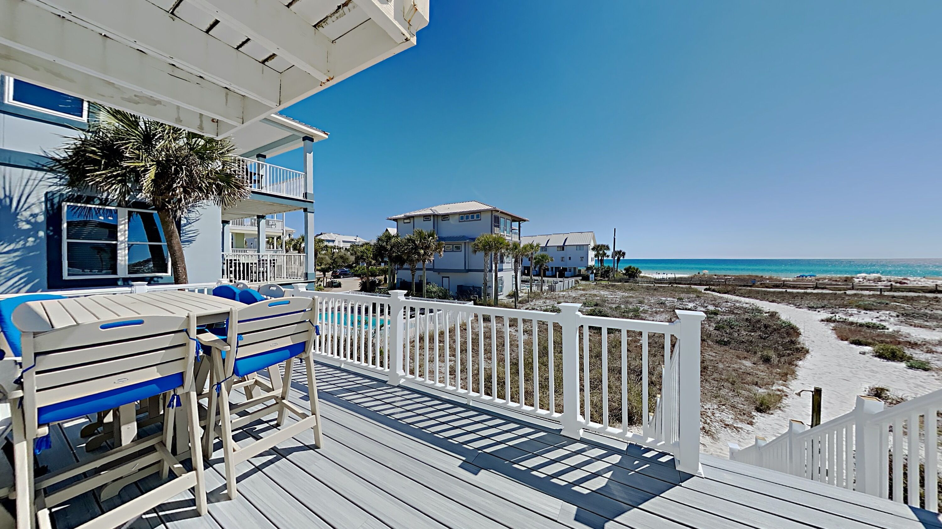 Beachfront Townhomes - "Dune View" - Sleeps 8 - 1 Minute Walk To The Beach!