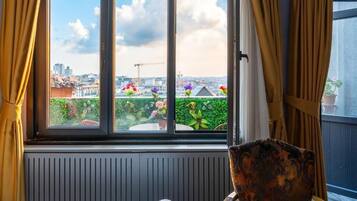 Luxury Triple Room | Egyptian cotton sheets, premium bedding, down comforters