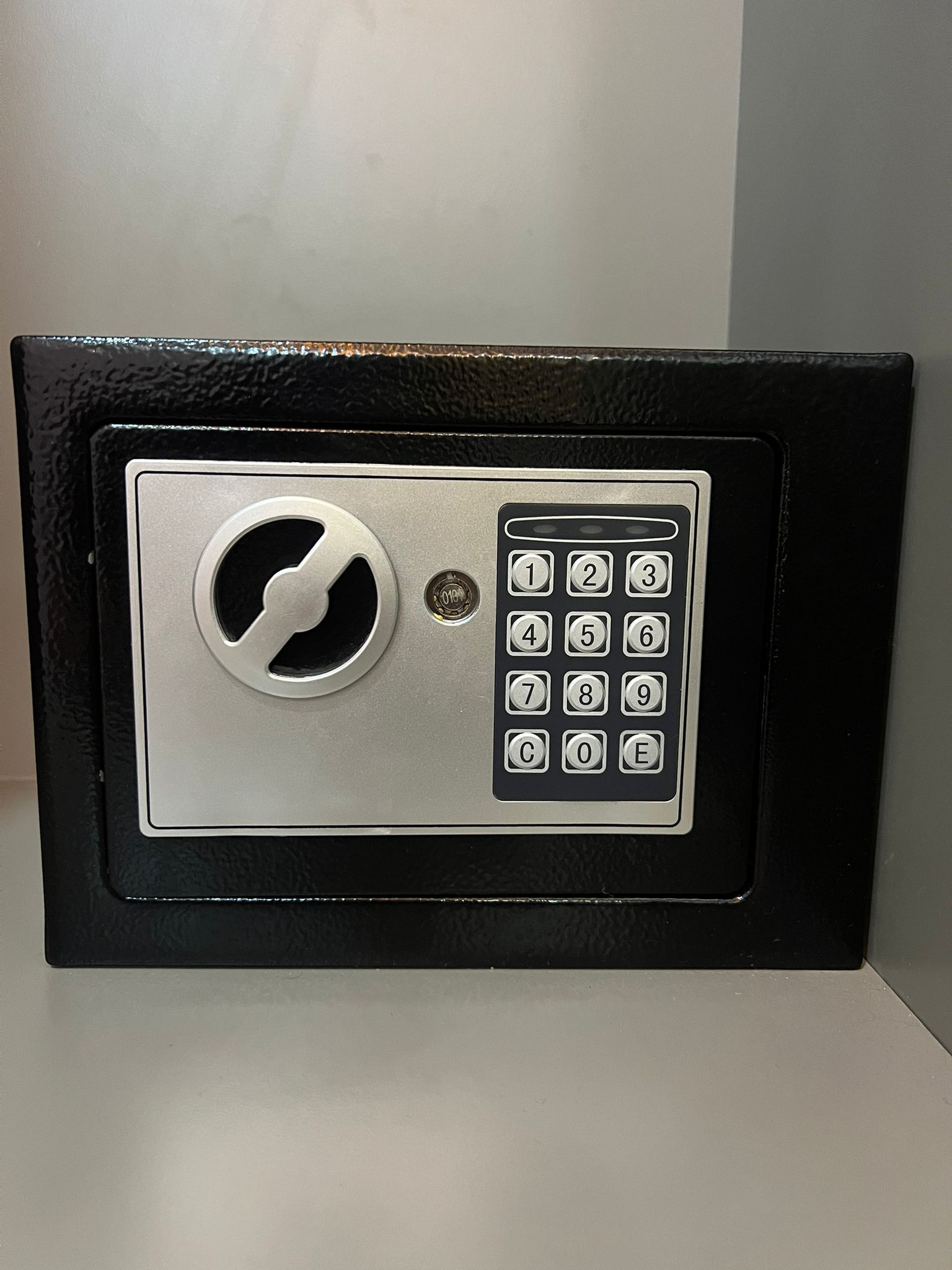 Egyptian cotton sheets, premium bedding, down comforters