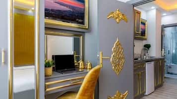 Superior Suite | Egyptian cotton sheets, premium bedding, down duvets