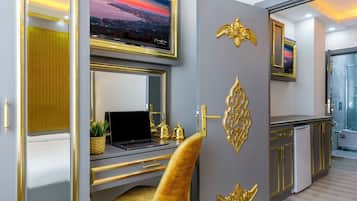 Superior Suite | Egyptian cotton sheets, premium bedding, down duvets