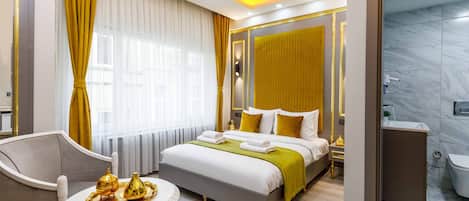 1 bedroom, Egyptian cotton sheets, premium bedding, down duvets