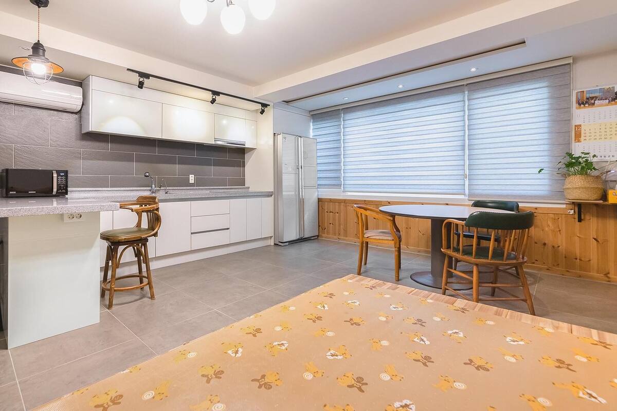 Basic Room, 1 Bedroom (Pension 1.5 room) | 1 bedroom, free WiFi