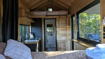 2 室のベッドルーム、WiFi、ベッドシーツ