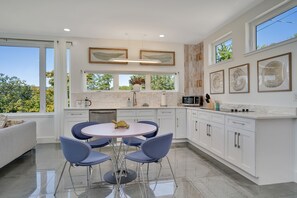 Fridge, microwave, dishwasher, coffee/tea maker