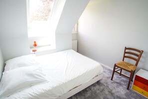 5 chambres, fer et planche à repasser, Wi-Fi gratuit