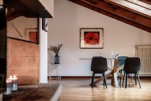 SALORINO 2 | Living area | 32-inch TV with satellite channels - Salorino Apartments (Mendrisio)