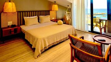 Habitación superior | Ropa de cama de alta calidad y minibar