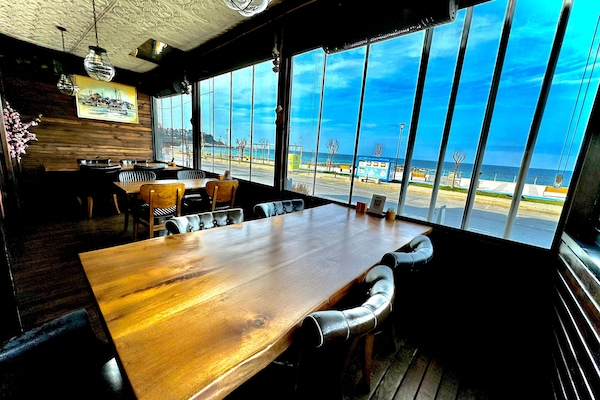 Breakfast, lunch, dinner served; vegan cuisine, beach views