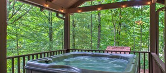 Pisgah Pines | Cozy Log Cabin w/ Hot Tub & Fire Pit Near Asheville Airport