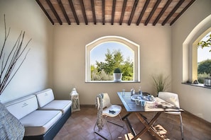 Dining - Casale degli Ulivi 8&2 by Marche Holiday Villas (Acqualagna)