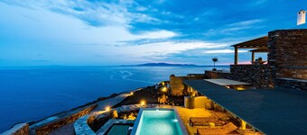 HONEYMOON SUITE AKROGIALI