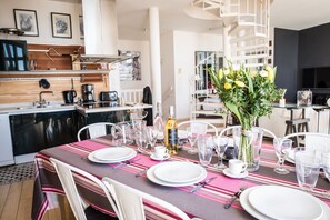 Dining - Apartment for 6 in the center of St Martin de Ré (Saint-Martin-de-Ré)