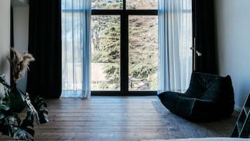 Luxury Room, Bathtub, Garden View | Garden view