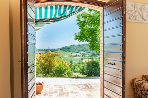 Casale La Macinara with private pool