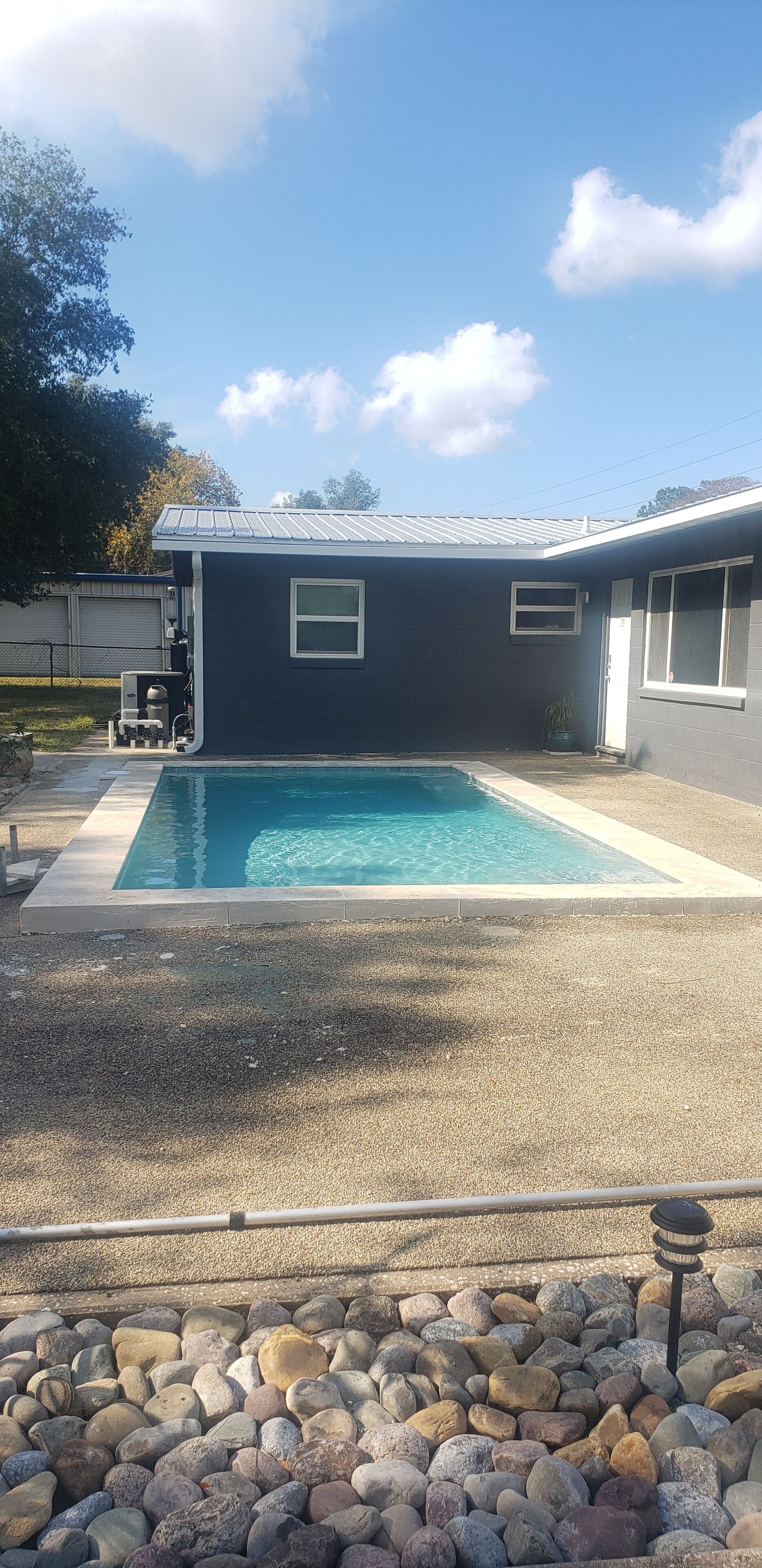 Spacious pool home on half an acre. Near boat ramp, parks and restaurants.