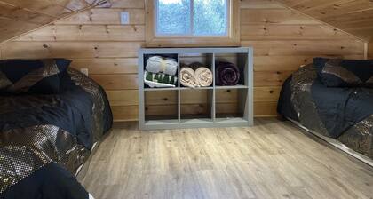 Tiny house, loft bedroom, near the river, Cooperstown and Baseball hall of fame