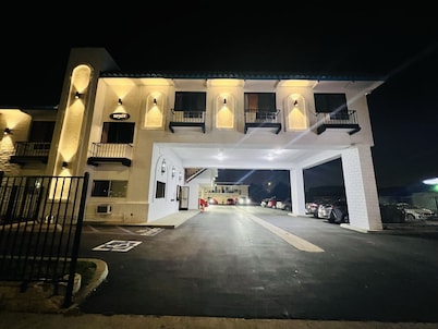 Casa Playa Inn & Suites Stanton Anaheim Area