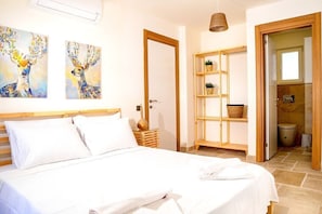 2 habitaciones, tabla de planchar con plancha, wifi y ropa de cama