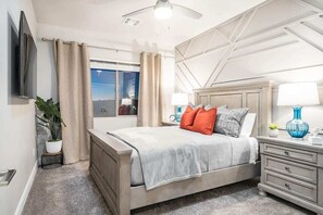 6 bedrooms, desk, iron/ironing board, free WiFi