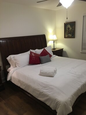 2 Schlafzimmer, Bügeleisen/Bügelbrett, WLAN, Bettwäsche