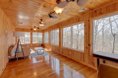 Unplug and unwind in this tranquil River Lodge and 2 Cozy Cabins