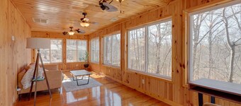 Unplug and unwind in this tranquil River Lodge and 2 Cozy Cabins