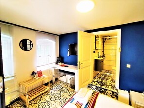 Doppelzimmer | Minibar, Schreibtisch, laptopgeeigneter Arbeitsplatz