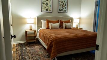 1 habitación, tabla de planchar con plancha, wifi gratis y ropa de cama