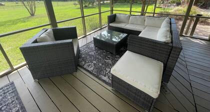 The Garden Suite at Moon Lake Farm - come stay at the farm