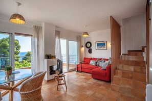 Comfort Duplex | Living area | 38-inch TV with digital channels - Alterra Vita Homes by the Sea (Sithonia)