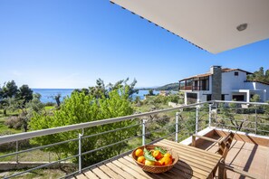 Family Apartment | Terrace/patio - Alterra Vita Homes by the Sea (Sithonia)