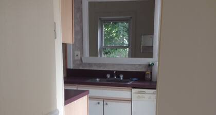 Quiet cottage 5 min from Tyler Arboretum, Weidner University