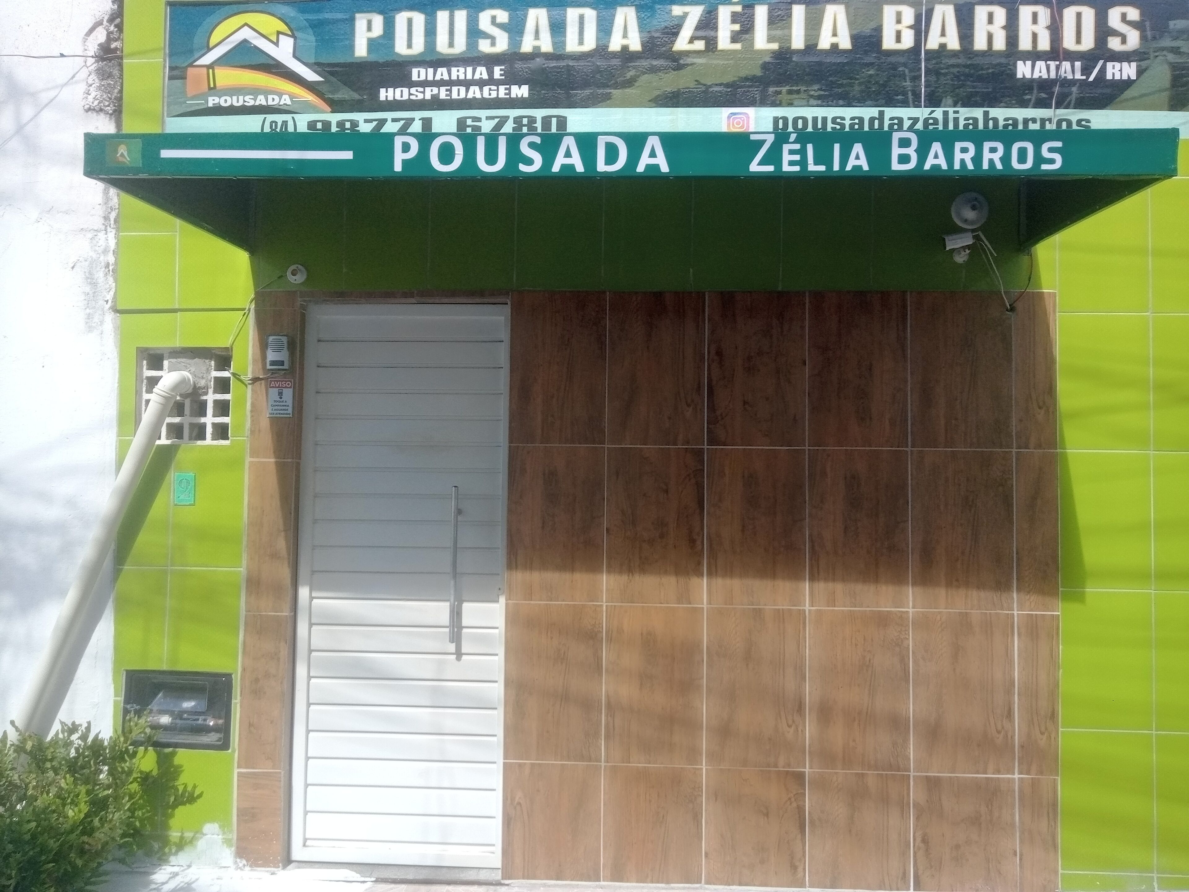 Fachada da propriedade