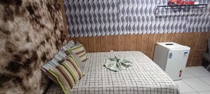 Suíte Conforto | Free WiFi, bed sheets - Pousada Zélia Barros (Natal)