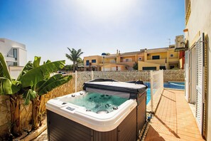 Idromassaggio all'aperto