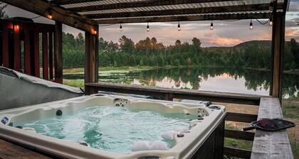 Chalet De Papa (Hot Tub & Perfect Ski Cottage)