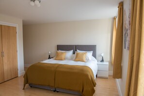 2 habitaciones, decoración personalizada y muebles diferentes